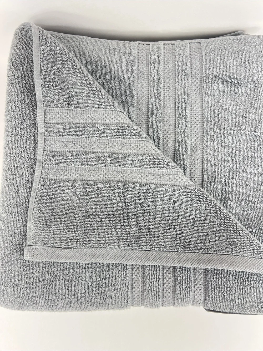 DKNY Bath Towels Gray Plush Soft Absorbent 100% Cotton Solucell 2 Pc NEW